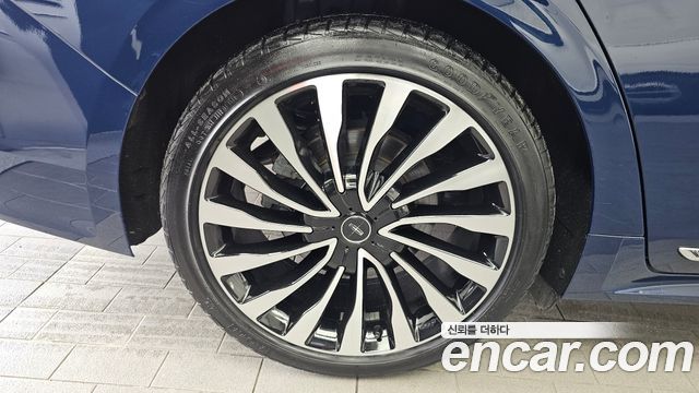 Lincoln Continental 10-го поколения 3.0 Black Label AWD - фото 4