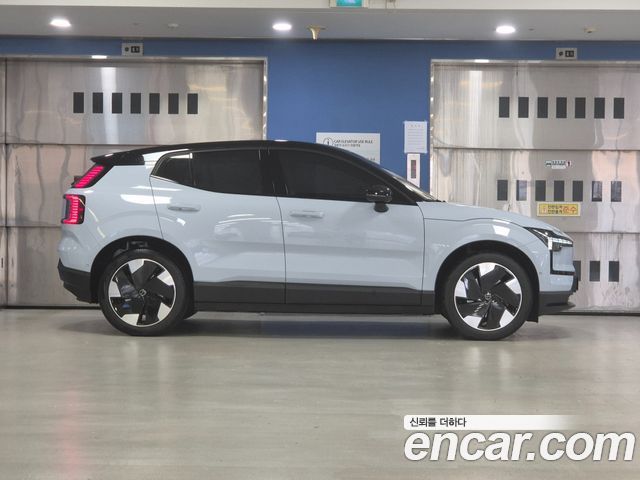 Volvo EX30 Ultra - фото 3
