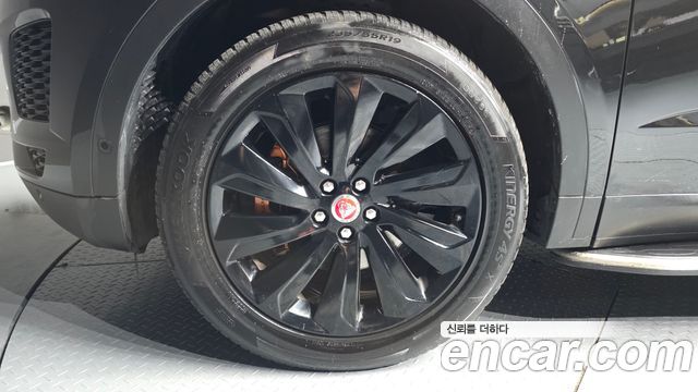 Jaguar E-PACE D180 SE - фото 4