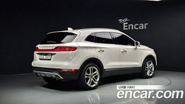 Lincoln MKC 2.0 AWD - фото 1