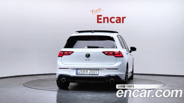 Volkswagen Golf 8-го поколения 2.0 GTI - фото 3
