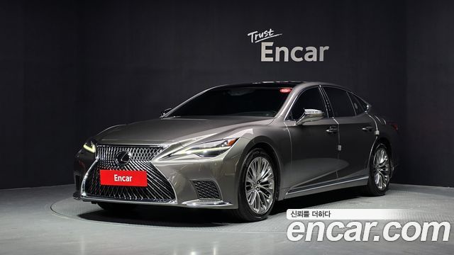 Lexus LS 500 3.5 Luxury AWD - фото 0