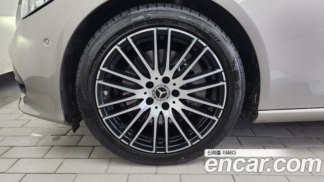 Mercedes-Benz C-Class W206 C300 4MATIC Avantgarde - фото 4