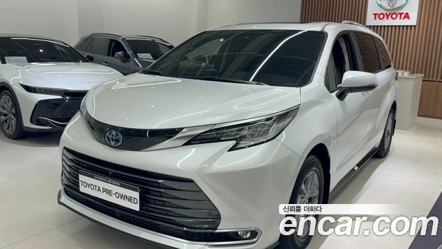 Toyota Sienna 4-го поколения 2.5 Hybrid AWD - фото 0
