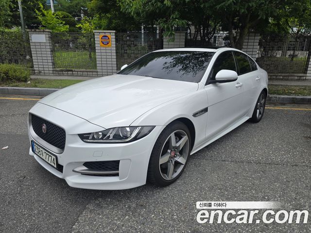 Jaguar XE 20d R-Sport - фото 1