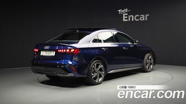 Audi A3 40 TFSI Premium - фото 1