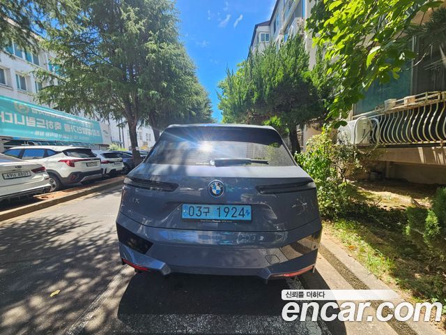 BMW iX xDrive50 Sports Plus - фото 3