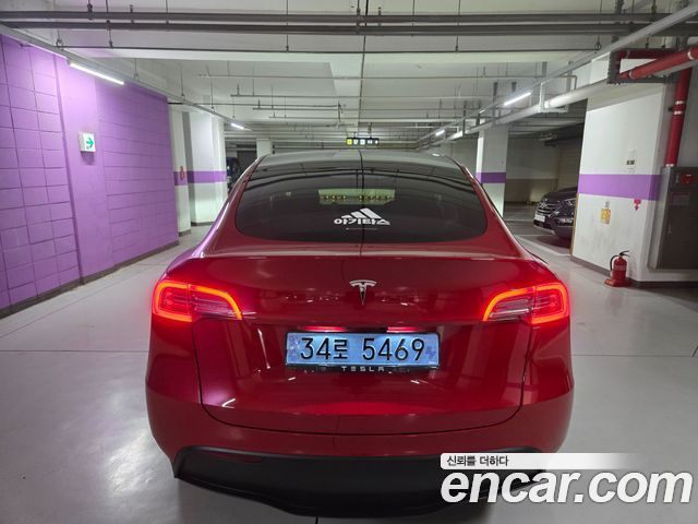 Tesla Model Y RWD - фото 3