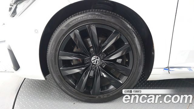 Volkswagen Arteon 2.0 TDI Prestige - фото 4