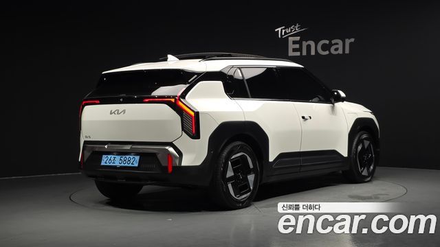 Kia EV3 Long Range 2WD Earth - фото 1