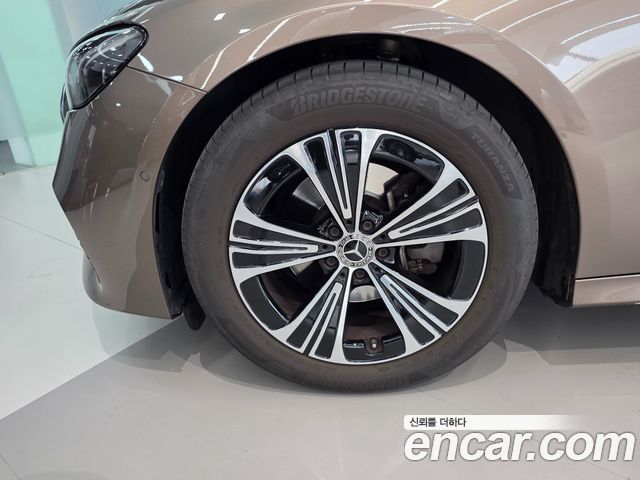 Mercedes-Benz E-Class W214 E200 Avantgarde - фото 4