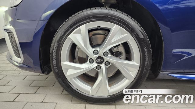 Audi A4 B9 40 TFSI Premium - фото 4