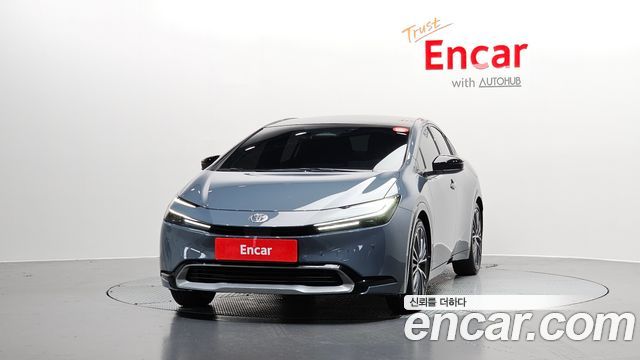 Toyota Prius 5-го поколения 2.0 XLE - фото 2