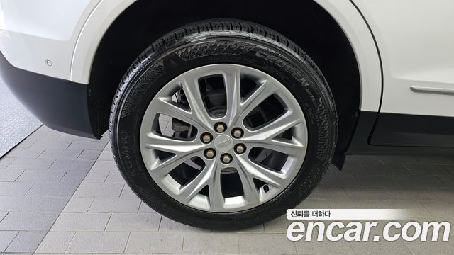 Cadillac XT5 3.6 Sport AWD - фото 4