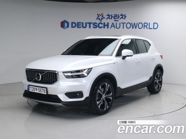 Volvo XC40 B4 Inscription - фото 1