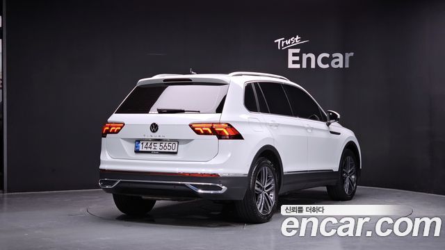 Volkswagen Tiguan 2-го поколения 2.0 TDI Prestige - фото 0