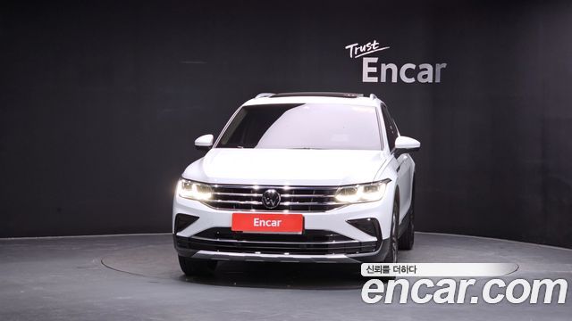 Volkswagen Tiguan 2-го поколения 2.0 TDI Prestige - фото 1