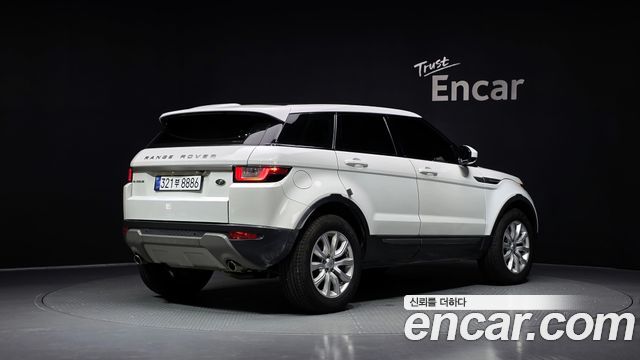 Land Rover Range Rover Evoque 2.0 TD4 SE - фото 0