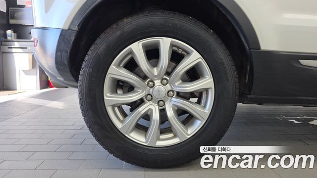 Land Rover Range Rover Evoque 2.0 TD4 SE - фото 3