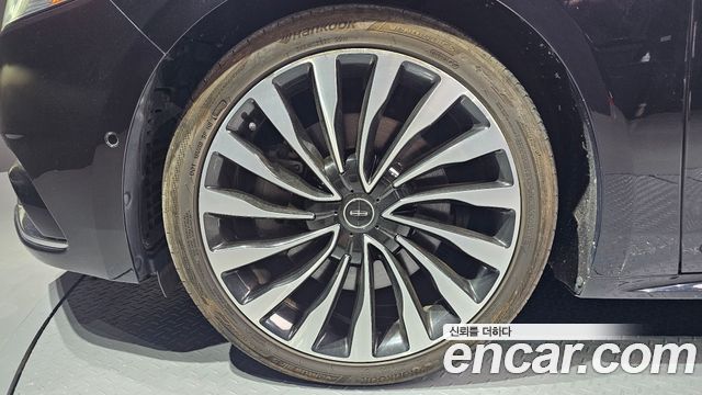 Lincoln Continental 10-го поколения 3.0 Black Label AWD - фото 4
