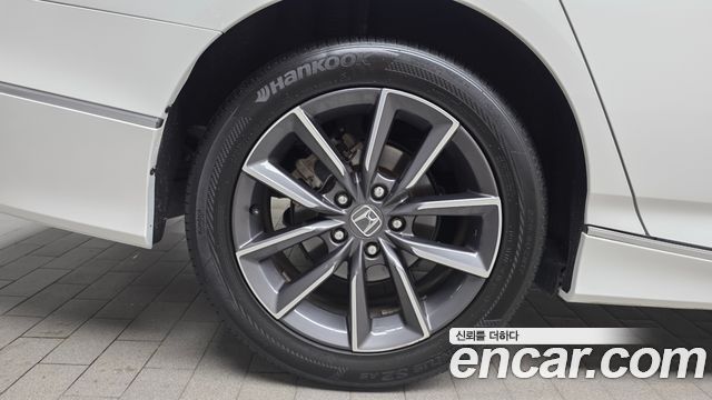 Honda Accord 10-го поколения 1.5 Turbo - фото 4