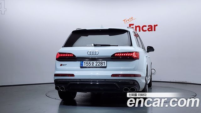 Audi SQ7 4.0 TFSI Quattro - фото 3