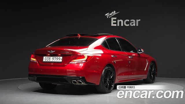 Genesis G70 2.0T Advanced - фото 1