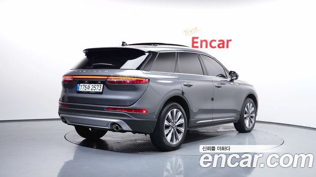 Lincoln Corsair 2.0 Reserve AWD - фото 1