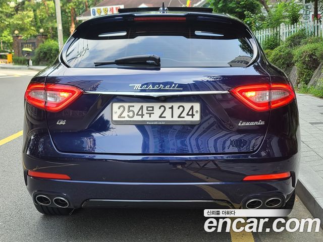Maserati Levante 3.0 Diesel AWD - фото 3