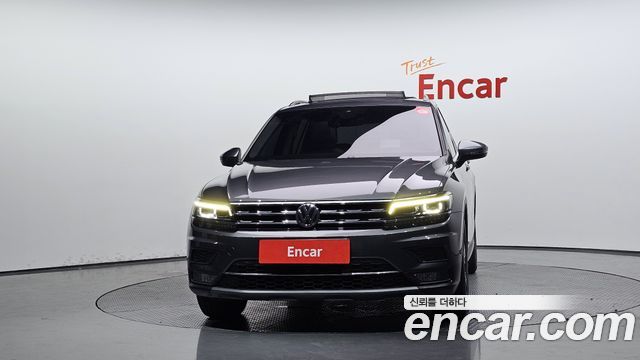 Volkswagen Tiguan 2-го поколения 2.0 TDI Prestige - фото 2