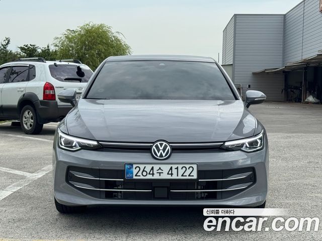 Volkswagen Golf 8-го поколения 2.0 TDI Prestige - фото 2