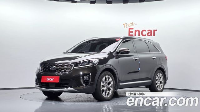 Kia Sorento New Diesel 2.2 2WD Master Special - фото 0