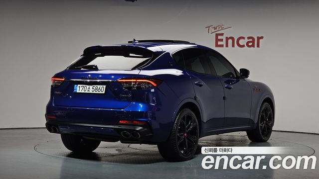 Maserati Levante 3.8 GTS AWD - фото 1