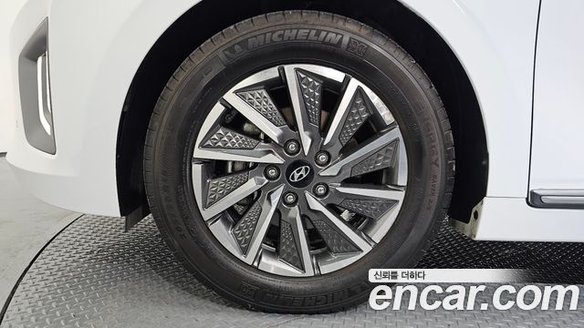 Hyundai Ioniq New Electric Q - фото 4