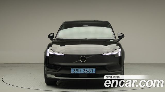 Volvo EX30 Cross Country Performance Ultra - фото 1