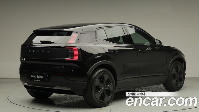 Volvo EX30 Cross Country Performance Ultra - фото 3