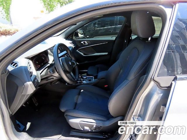 BMW 2 Series Gran Coupe F44 220i M Sports - фото 4