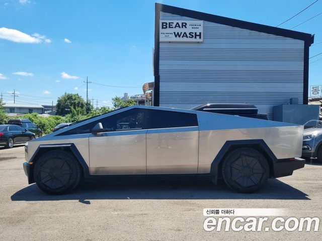 Tesla Cybertruck AWD - фото 3