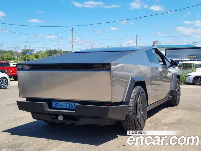 Tesla Cybertruck AWD - фото 4