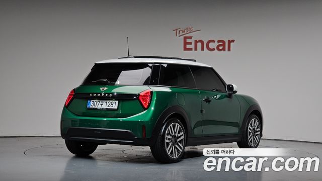 Mini Cooper C 4-го поколения Classic - фото 0