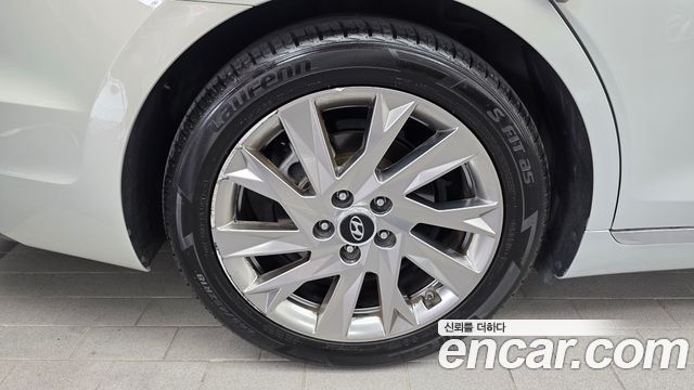 Hyundai Grandeur New IG, гибрид Calligraphy - фото 4