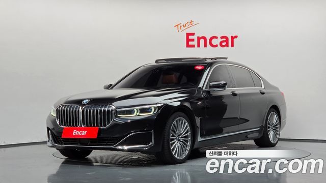 BMW 7 Series G11 740Li xDrive Design Pure Excellence - фото 0