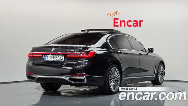 BMW 7 Series G11 740Li xDrive Design Pure Excellence - фото 1