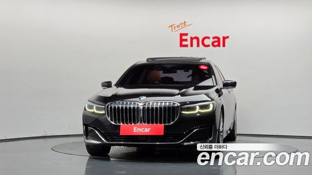 BMW 7 Series G11 740Li xDrive Design Pure Excellence - фото 2