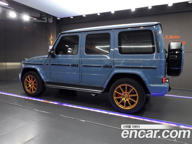 Mercedes-Benz G-Class AMG G63 - фото 1