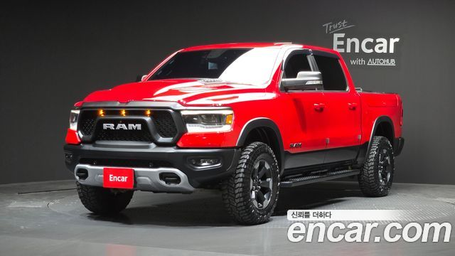 Dodge Ram Pick Up 5.7 - фото 0