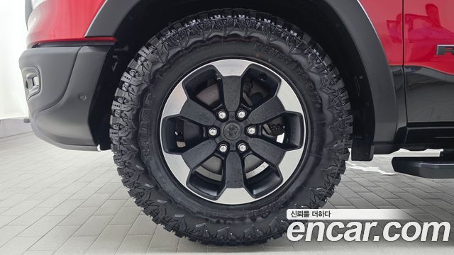 Dodge Ram Pick Up 5.7 - фото 4