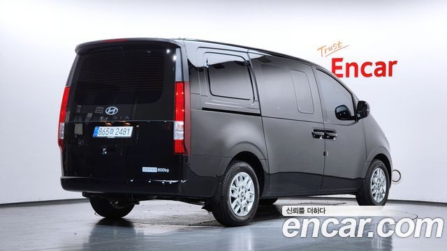 Hyundai Staria HEV 1.6 Cargo 5-Seater Modern - фото 1