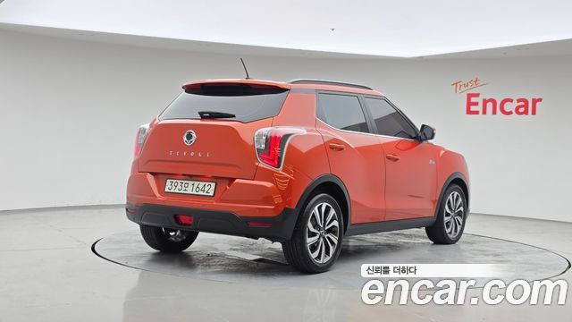 SsangYong Tivoli Gasoline 1.5 2WD V3 Special - фото 1
