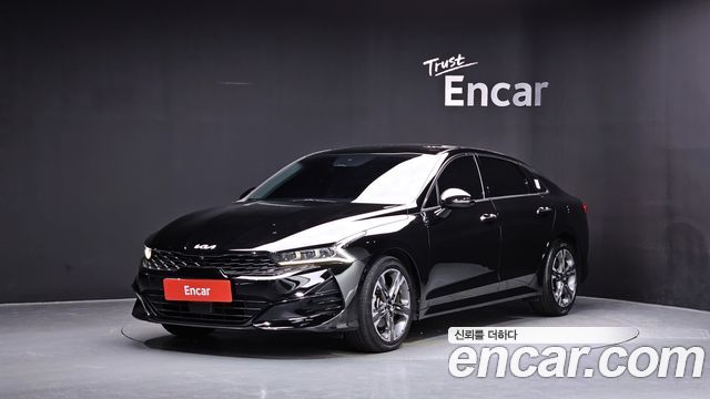 Kia K5 3-го поколения 2.0 Signature - фото 0